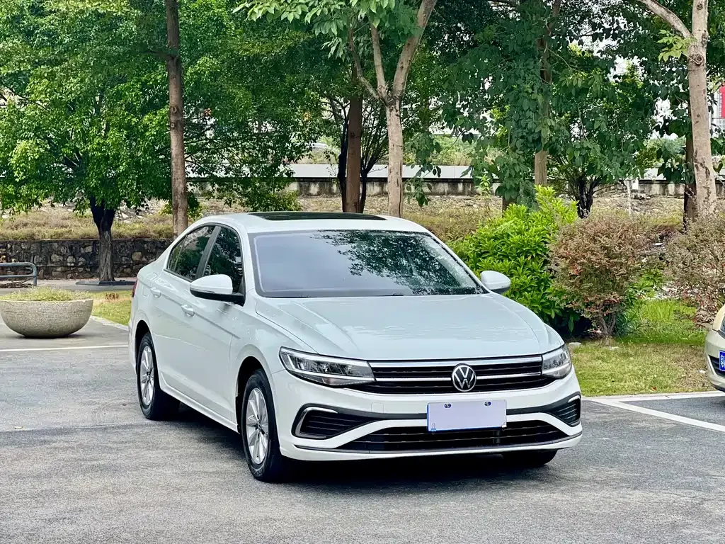 Volkswagen Bora 2023 из CN, фото 3