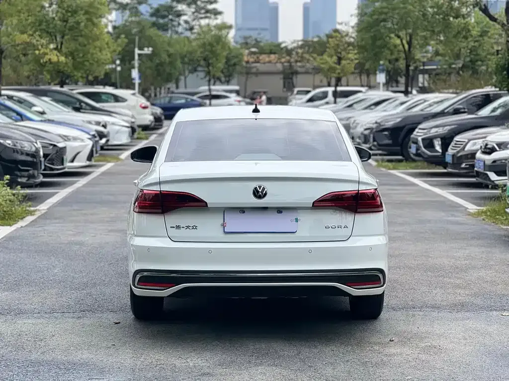 Volkswagen Bora 2023 из CN, фото 5