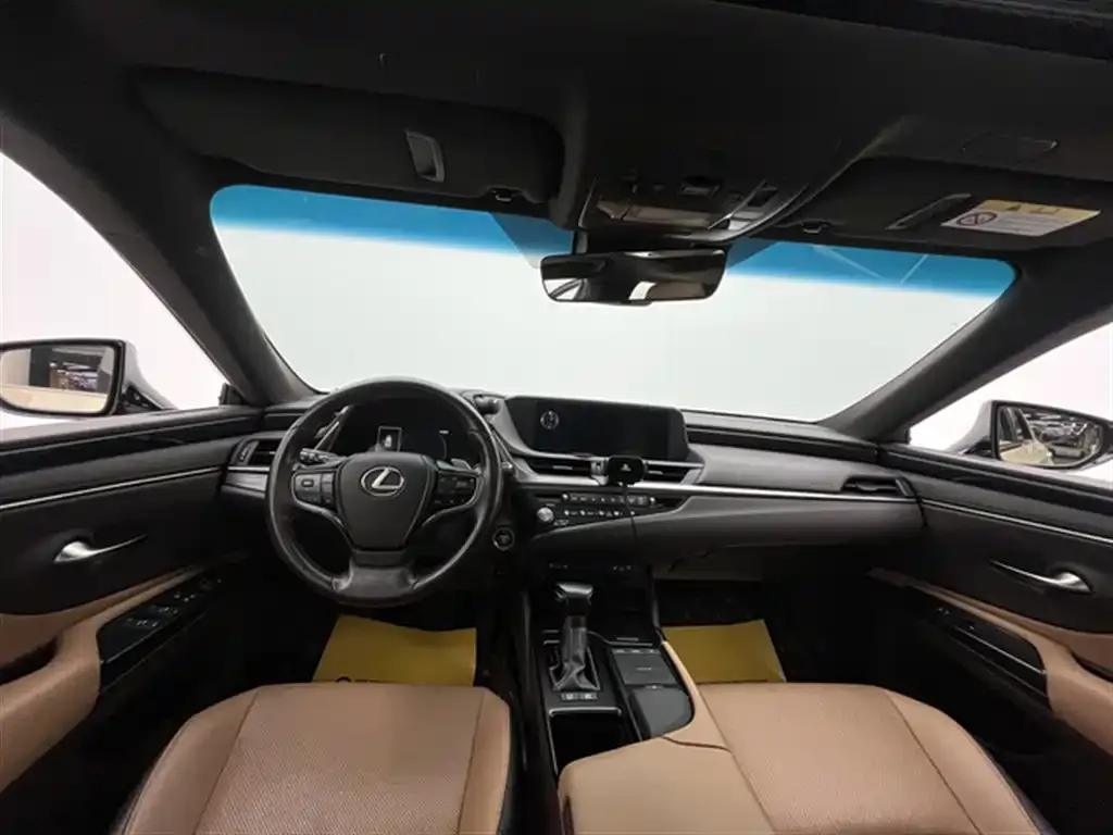 Lexus ES 2021 из CN, фото 8