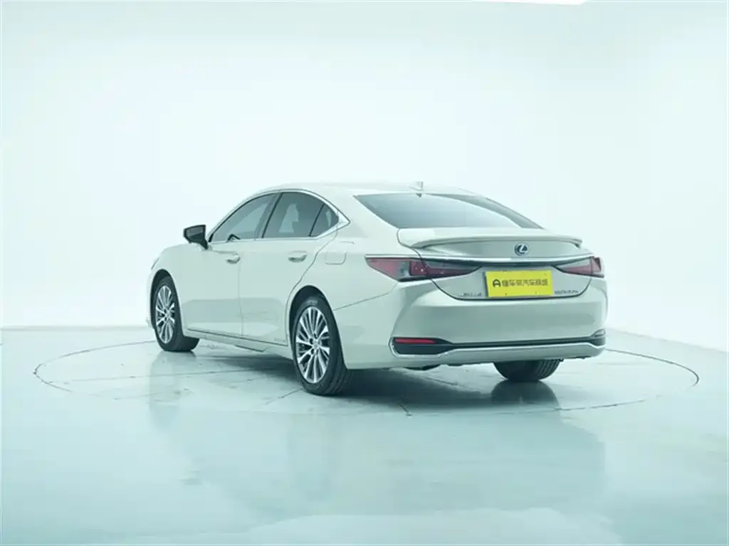 Lexus ES 2021 из CN, фото 2