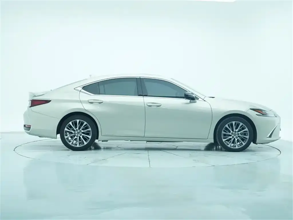 Lexus ES 2021 из CN, фото 9