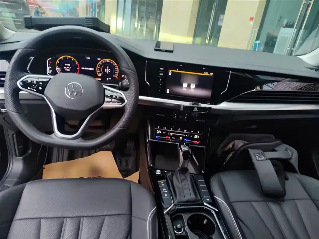 Volkswagen Passat 2024 из CN, фото 9