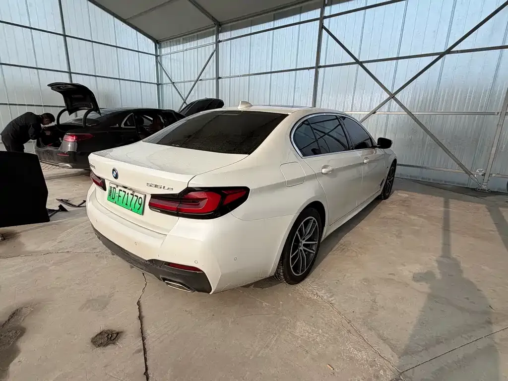 BMW 5 Series New Energy 2023 из CN, фото 3