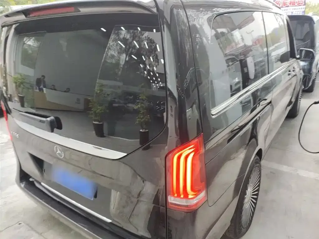 Mercedes-Benz V-Class 2021 из CN, фото 10