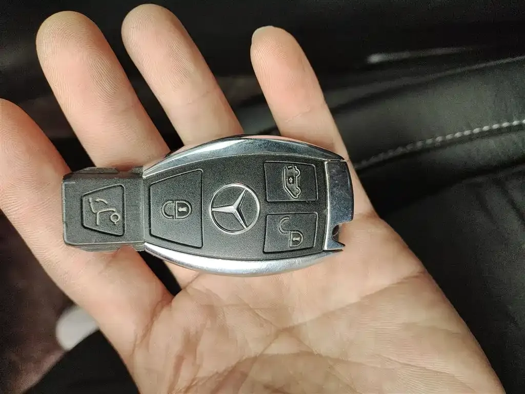 Mercedes-Benz V-Class 2021 из CN, фото 2