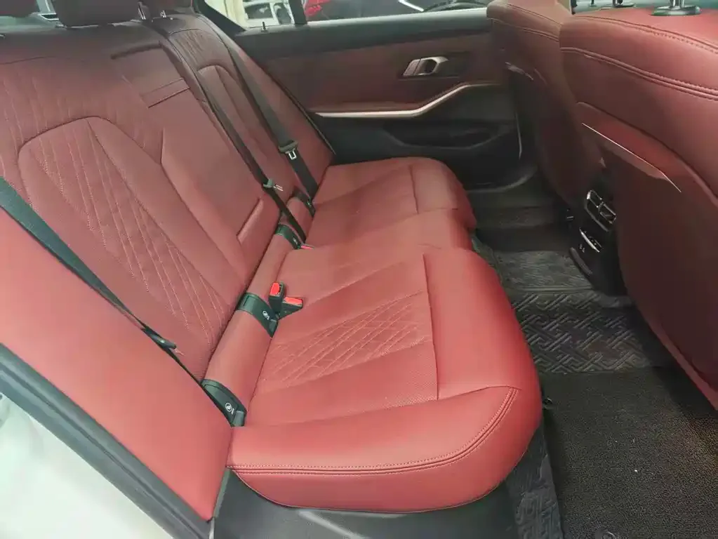 BMW 3 Series 2023 из CN, фото 5