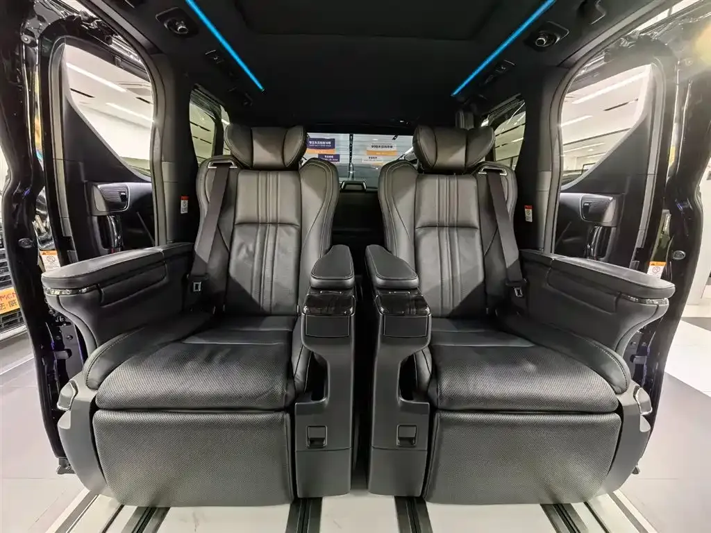Lexus LM 2023 из CN, фото 8