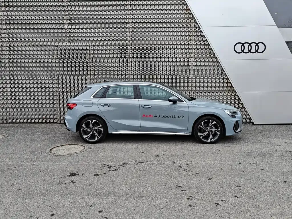 Audi A3 2024 из CN, фото 9
