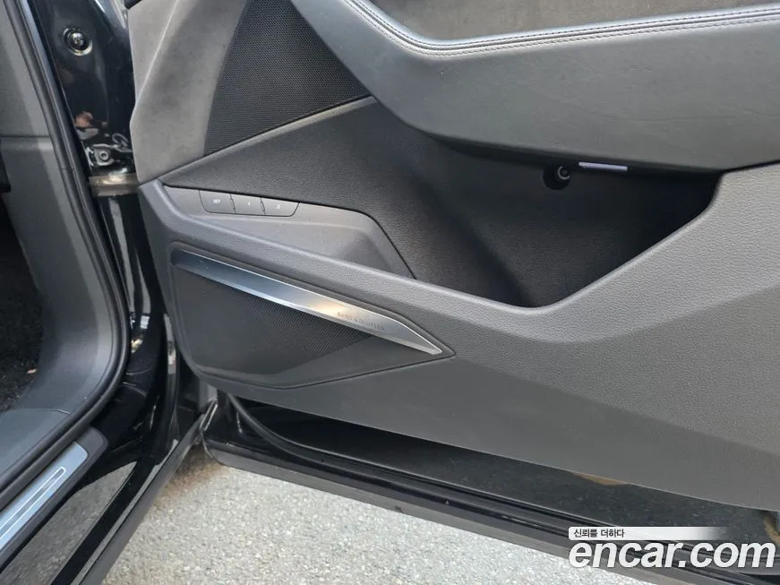 Audi e-tron 2021 из KR, фото 8