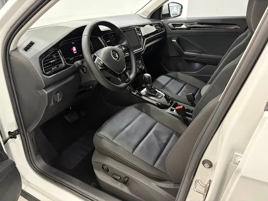Volkswagen T-Roc 2022 из CN, фото 7