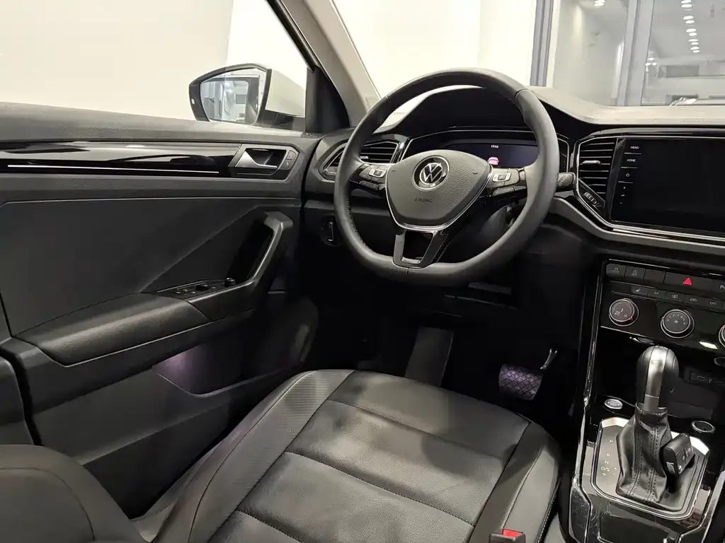 Volkswagen T-Roc 2022 из CN, фото 6