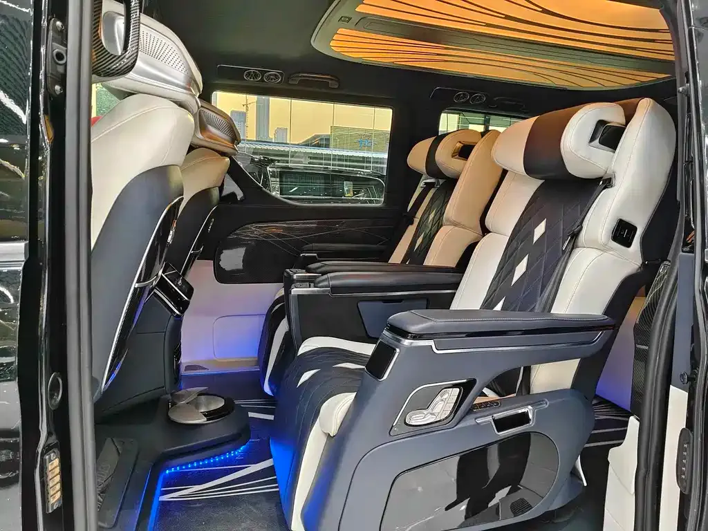 Mercedes-Benz Vito 2024 из CN, фото 8