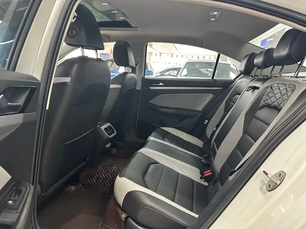 Volkswagen Bora 2022 из CN, фото 6