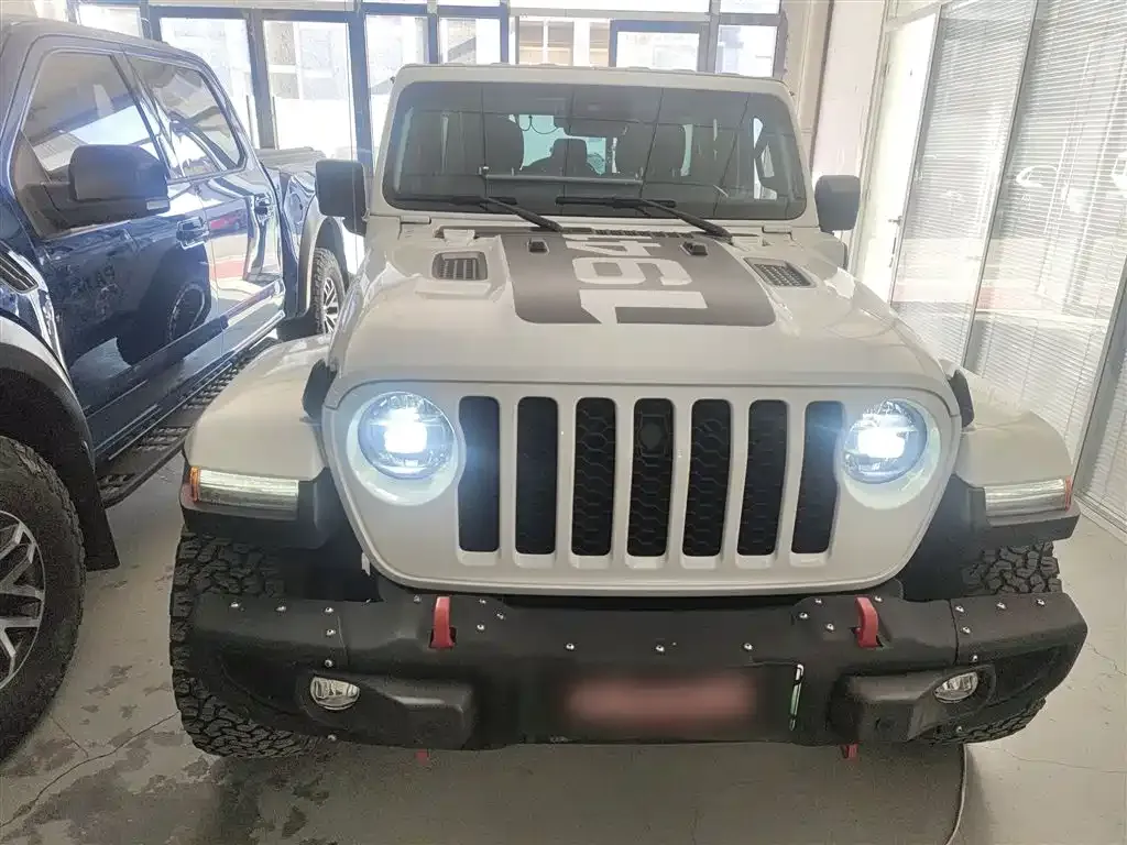 Jeep Wrangler PHEV 2023 из CN, фото 2