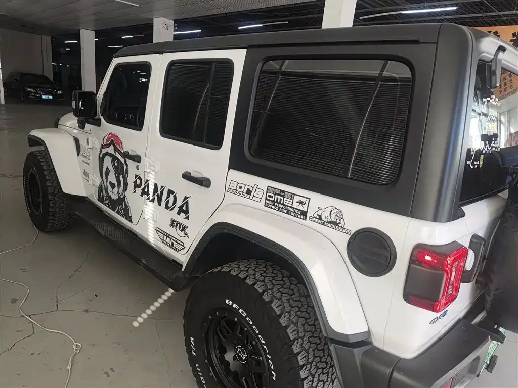 Jeep Wrangler PHEV 2023 из CN, фото 6