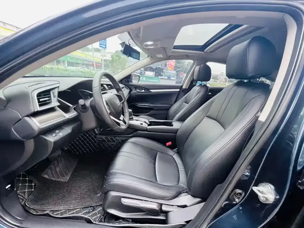 Honda Civic 2021 из CN, фото 2