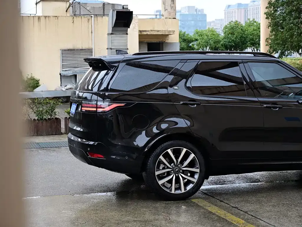 Land Rover Discovery 2023 из CN, фото 2