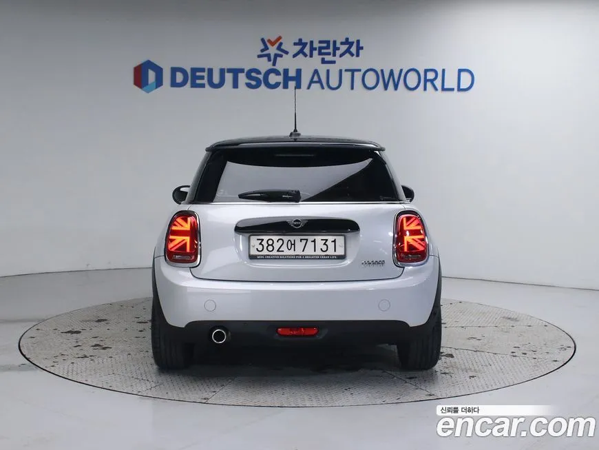 Mini Cooper 2021 из KR, фото 2