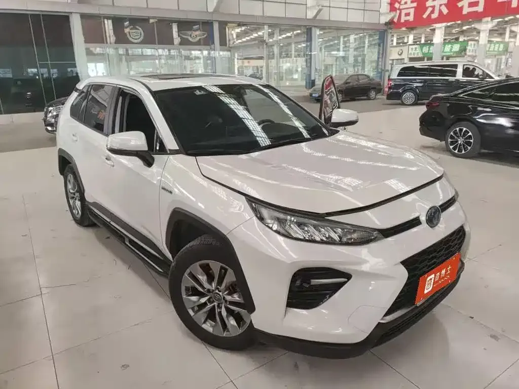 Toyota Wildlander 2021 из CN, фото 8