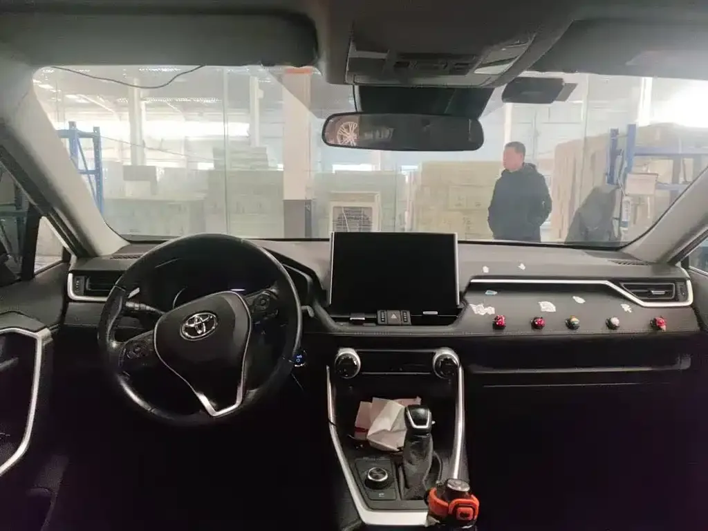 Toyota Wildlander 2021 из CN, фото 2