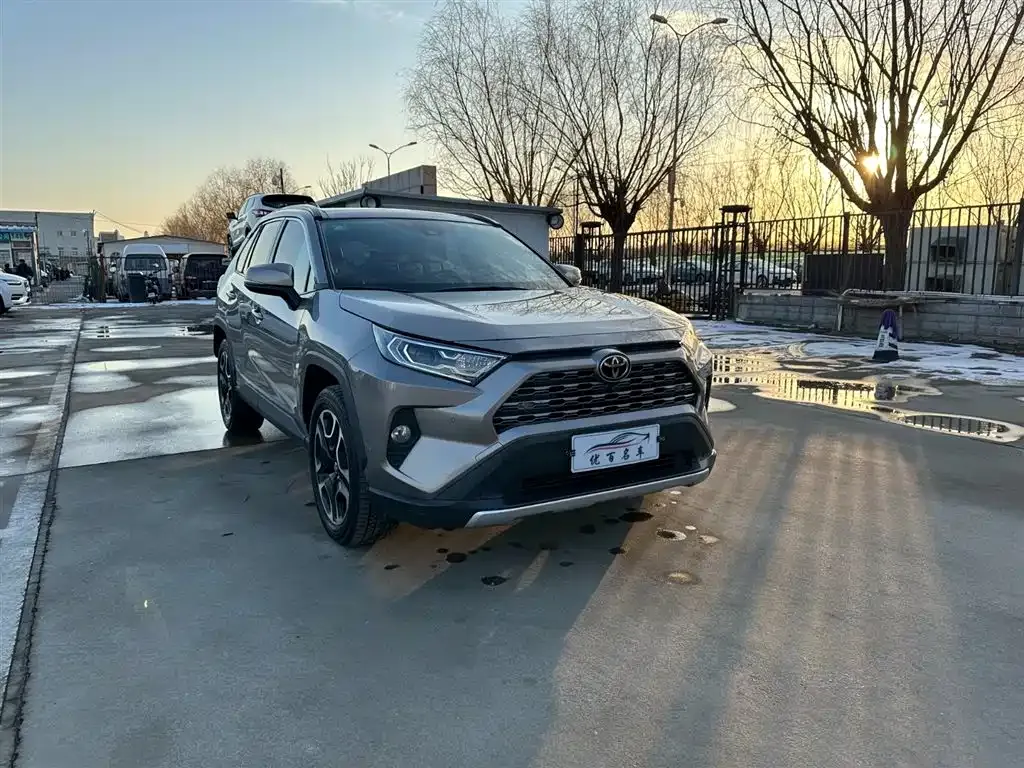 Toyota RAV4 2021 из CN, фото 3