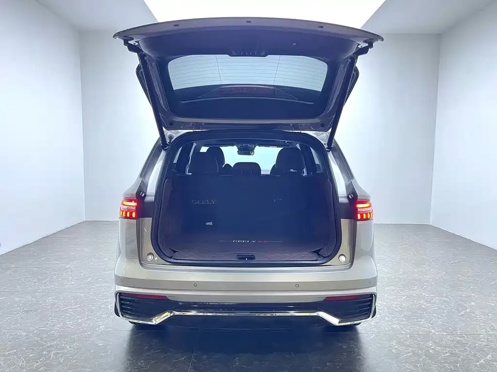 Geely Xingyue L 2024 из CN, фото 5