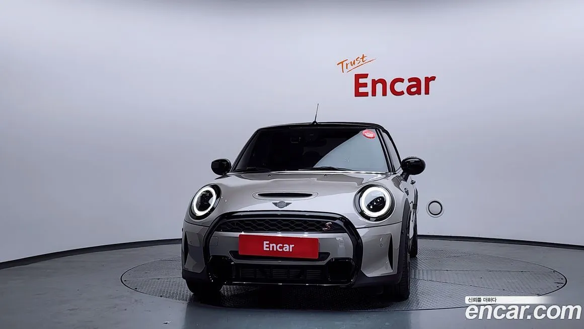 Mini Cooper Convertible 2022 из KR, фото 3