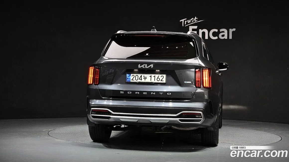 Kia Sorento — фото 10