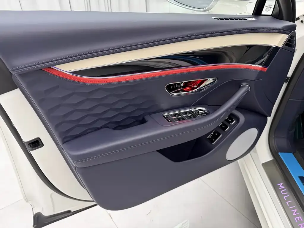 Bentley Flying Spur 2025 из CN, фото 6