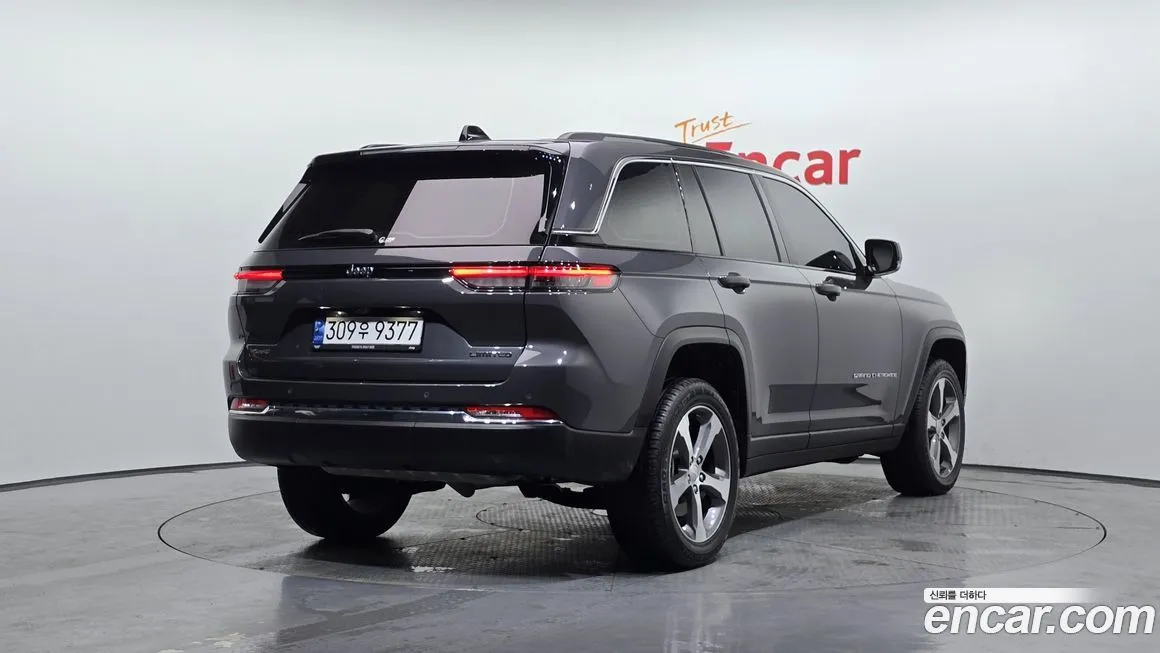 Jeep Cherokee 2023 из KR, фото 2