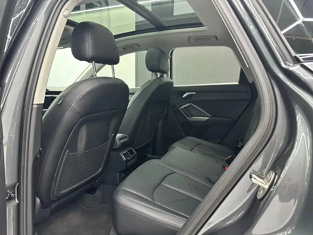 Audi Q3 2021 из CN, фото 6