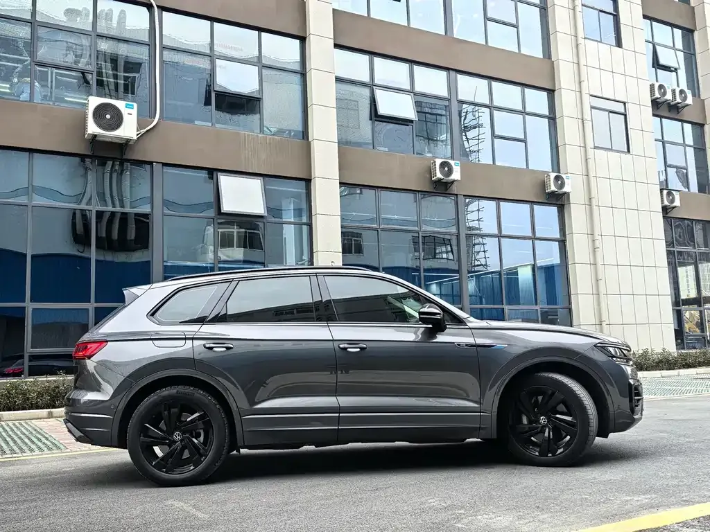 Volkswagen Touareg 2022 из CN, фото 6