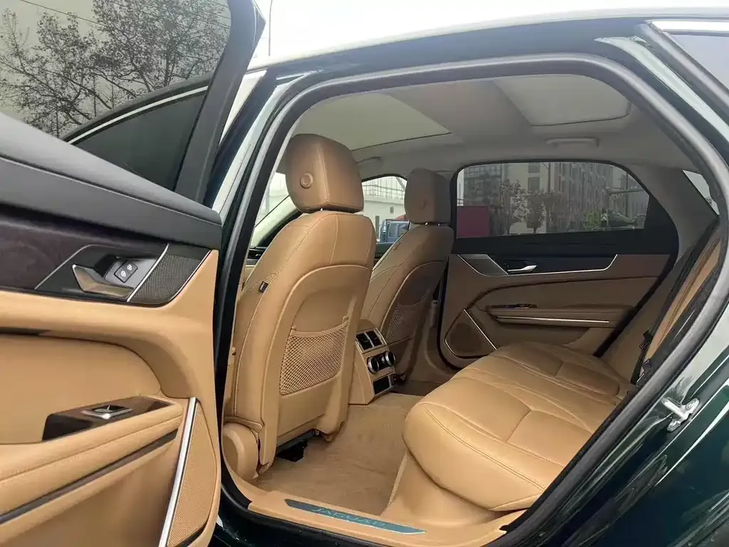 Jaguar XFL 2025 из CN, фото 4