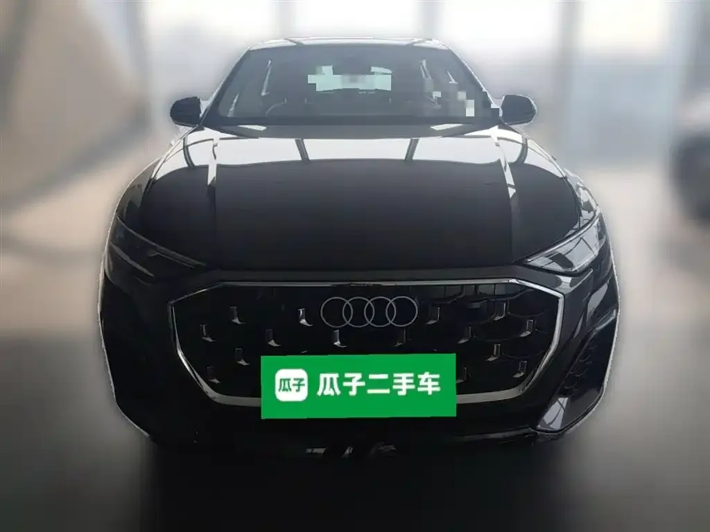 Audi Q8 2024 из CN, фото 2