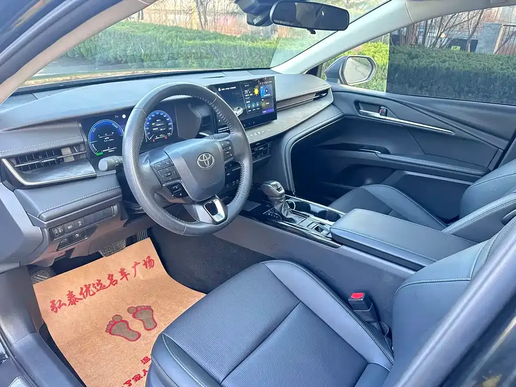 Toyota Camry 2024 из CN, фото 9