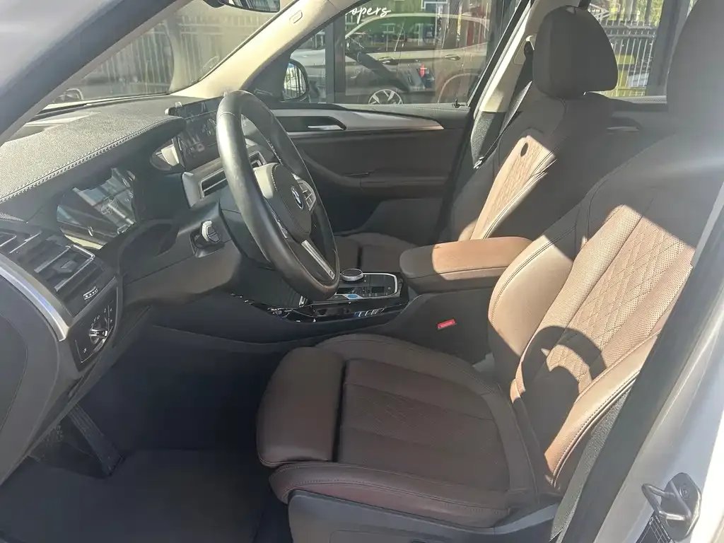 BMW iX3 2024 из CN, фото 3