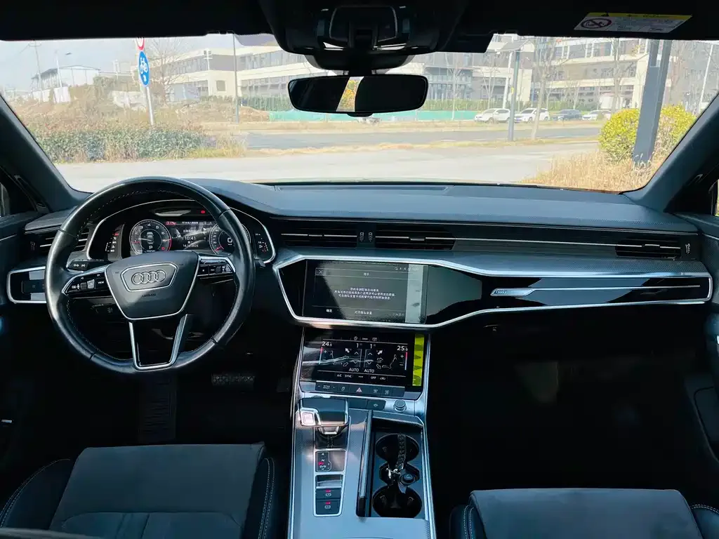 Audi A6L 2022 из CN, фото 10