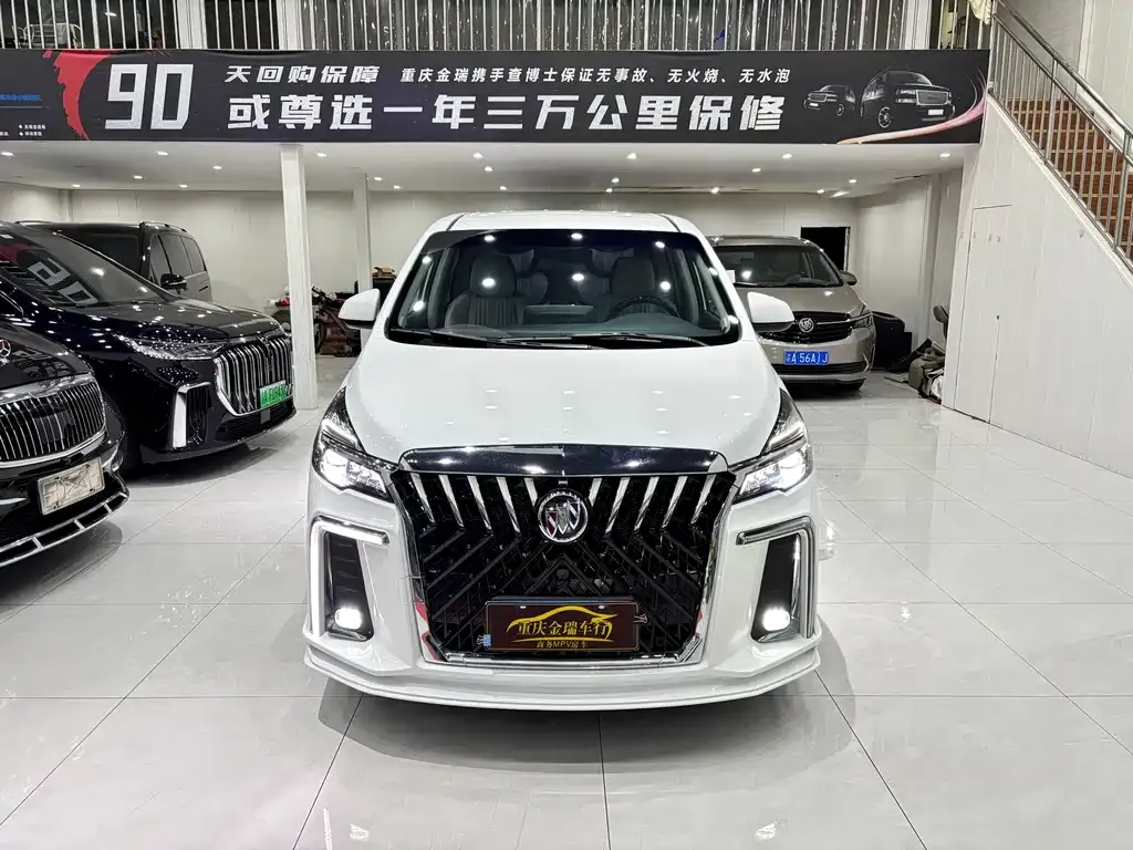 Buick GL8 2022 из CN, фото 2