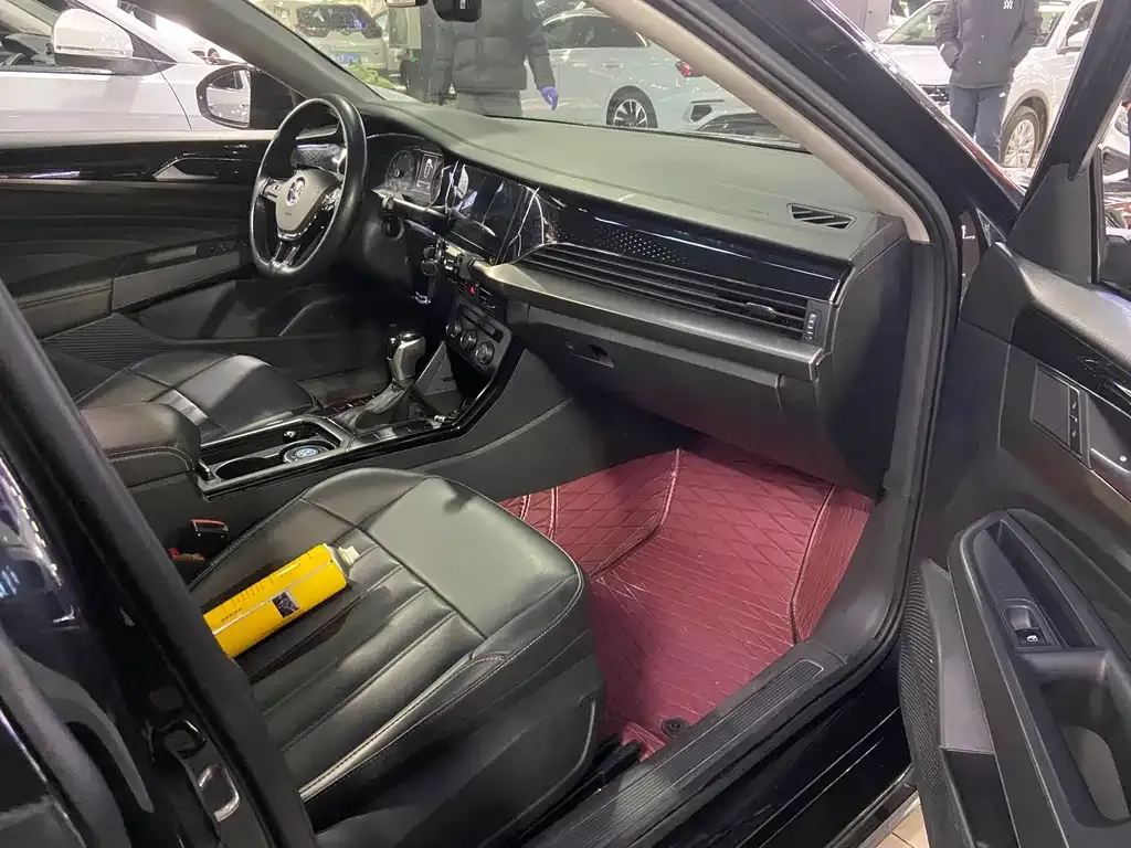 Volkswagen Passat 2021 из CN, фото 8