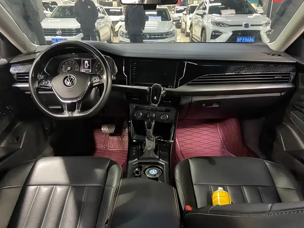 Volkswagen Passat 2021 из CN, фото 3