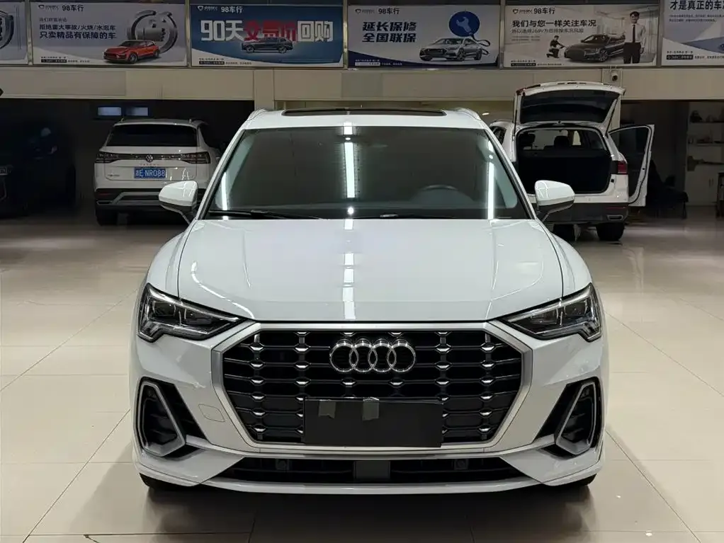 Audi Q3 2021 из CN, фото 6