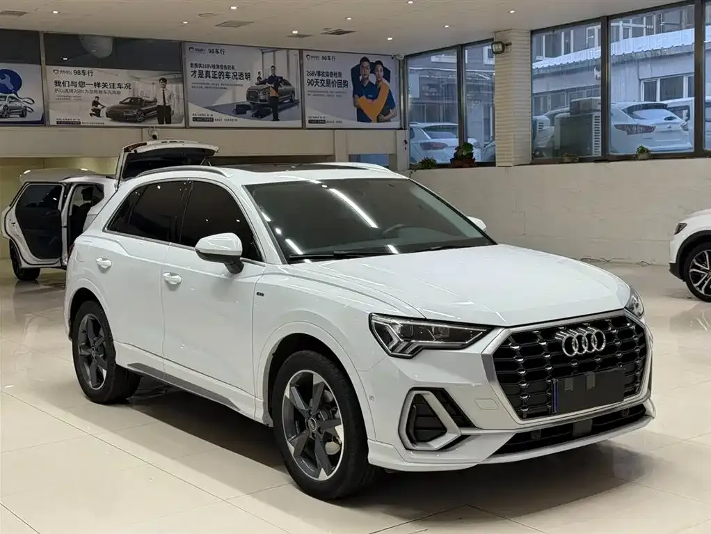 Audi Q3 2021 из CN, фото 2