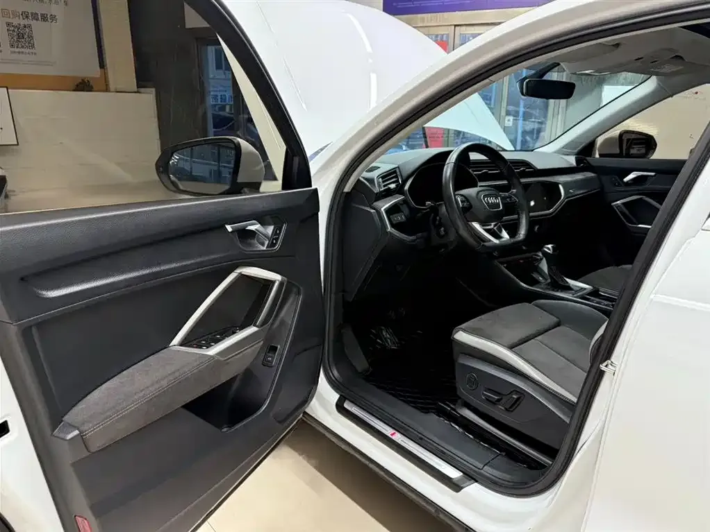 Audi Q3 2021 из CN, фото 4
