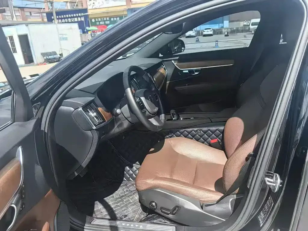Volvo S90 2022 из CN, фото 2