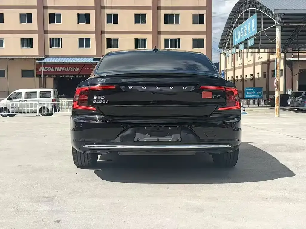 Volvo S90 2022 из CN, фото 7