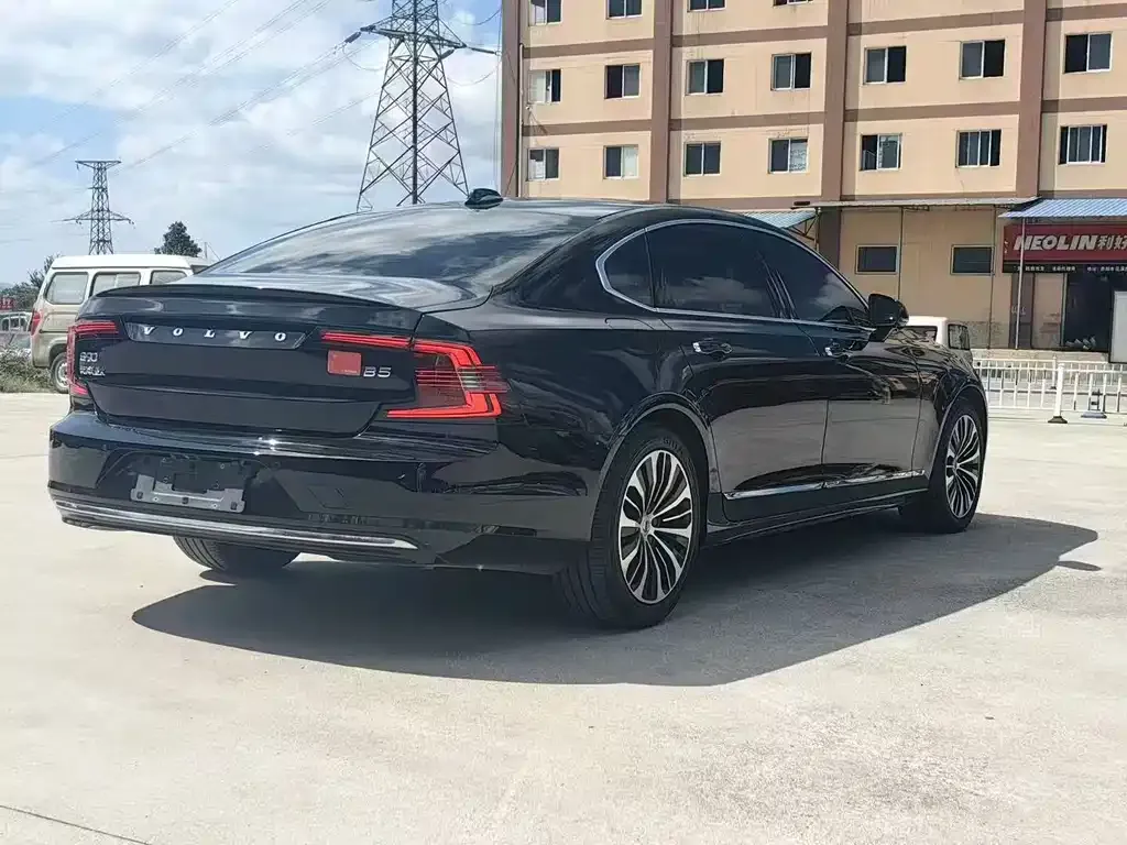 Volvo S90 2022 из CN, фото 3