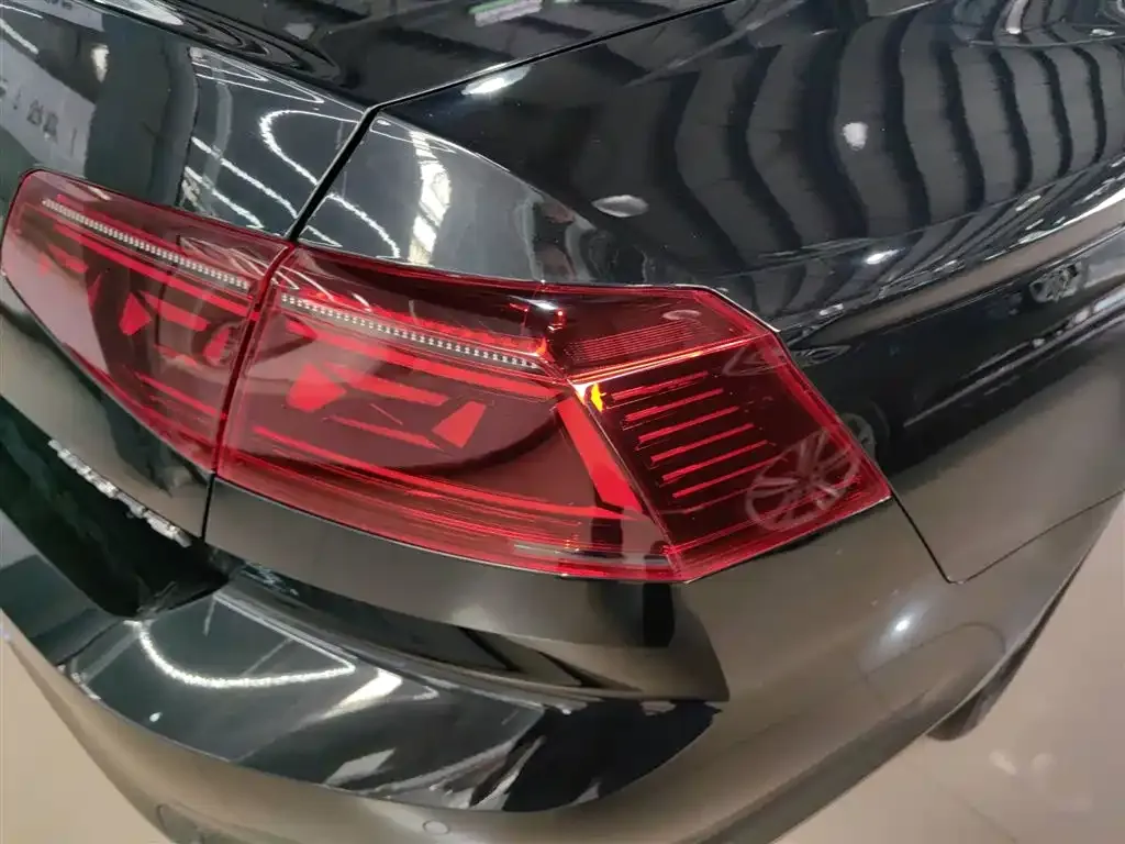 Volkswagen Magotan 2025 из CN, фото 4