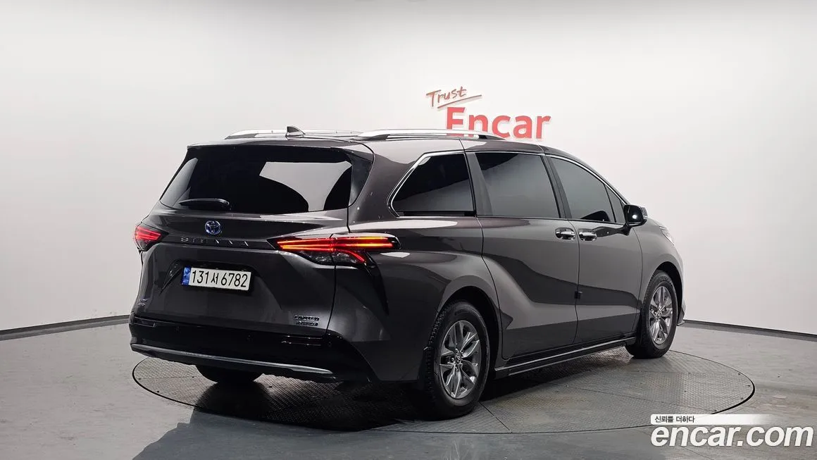 Toyota Sienna 2024 из KR, фото 10
