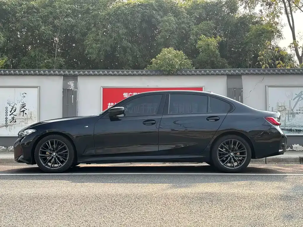 BMW 3 Series 2023 из CN, фото 8