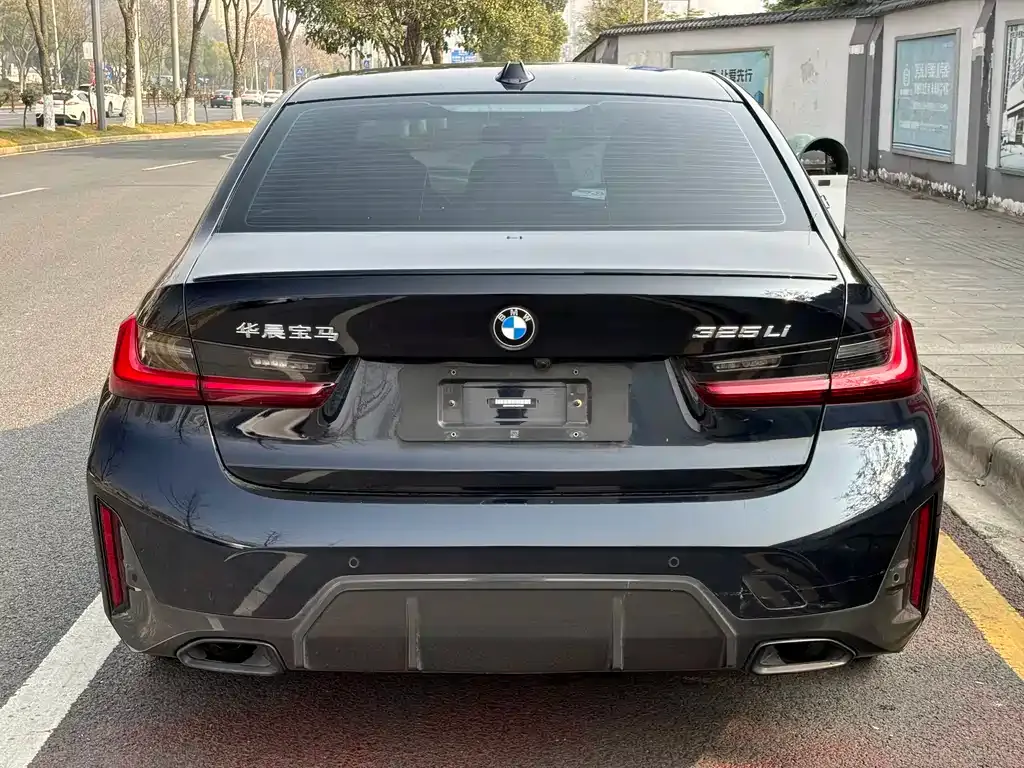 BMW 3 Series 2023 из CN, фото 7
